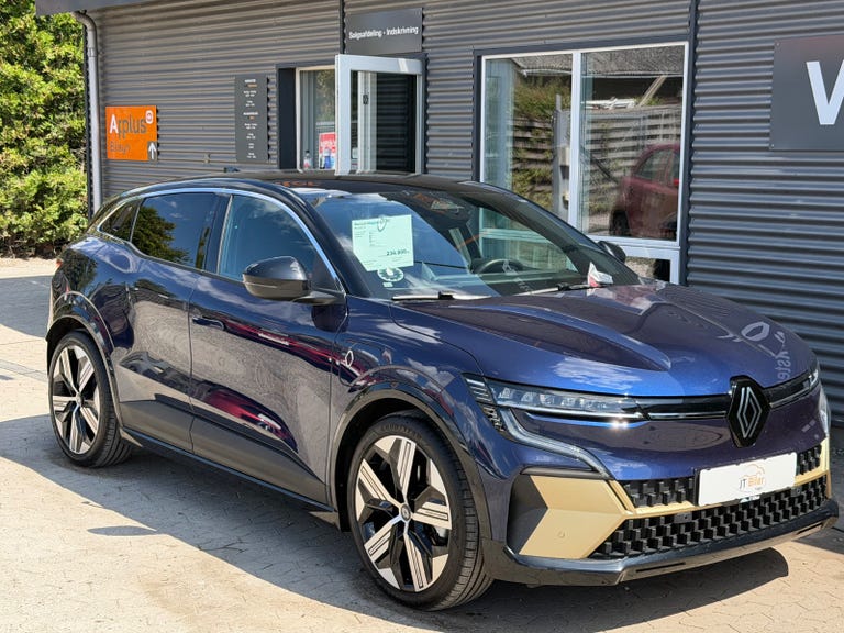 Renault Megane E-Tech Iconic