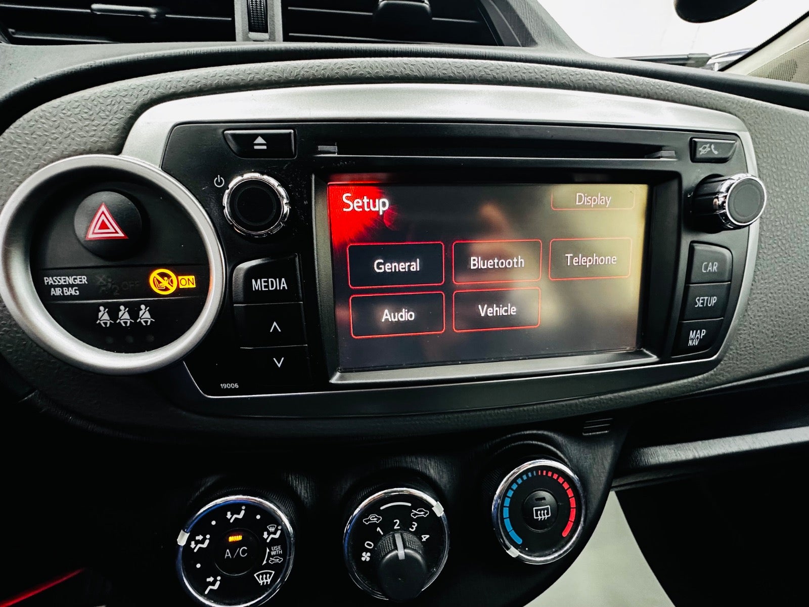 Billede af Toyota Yaris 1,0 VVT-i T2 Touch