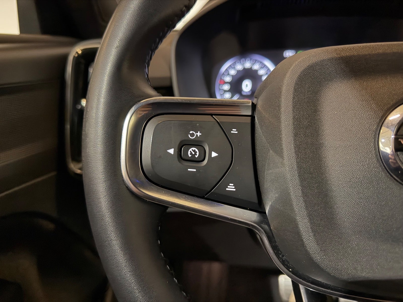 Volvo XC40 T4 ReCharge R-Design aut.