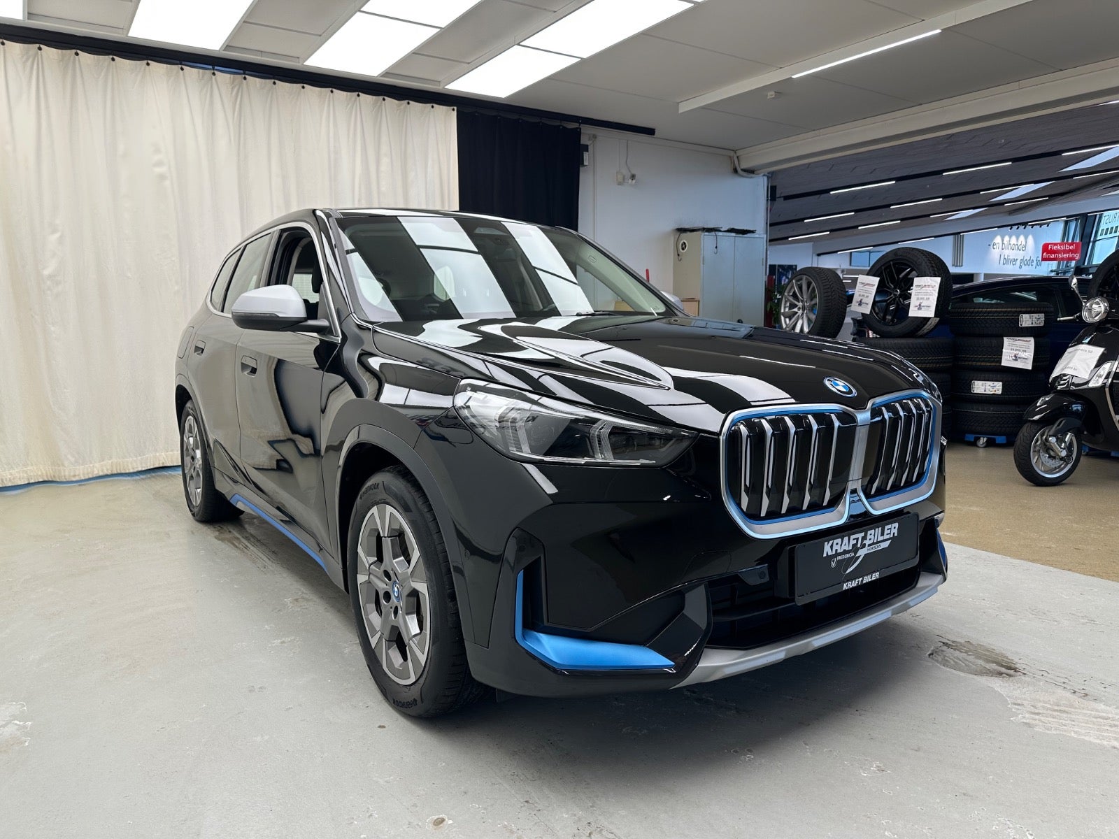 Billede af BMW iX1  xDrive30 X-Line