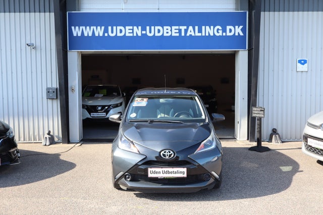 Toyota Aygo 1,0 VVT-i x-clusiv