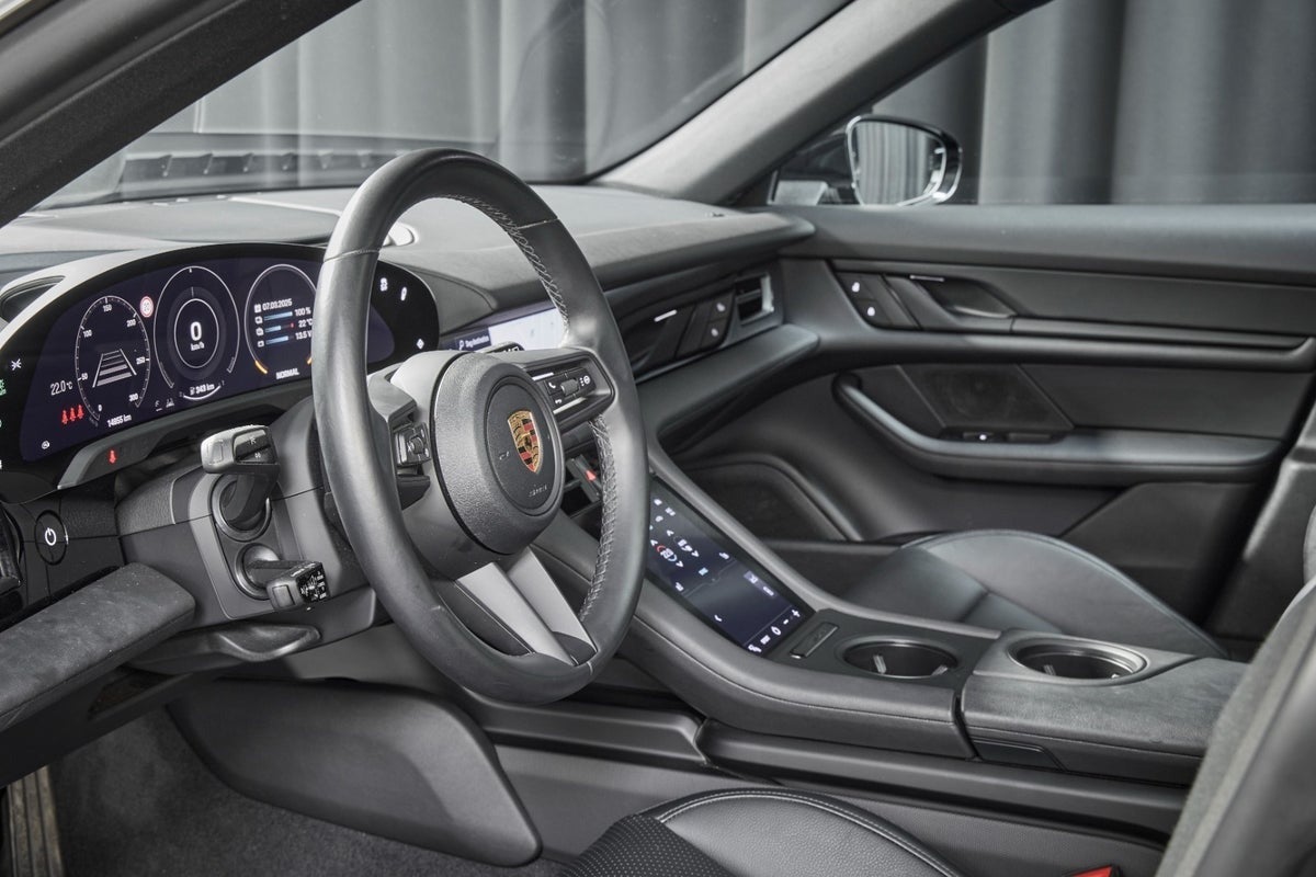 Gallery image 8 of 13