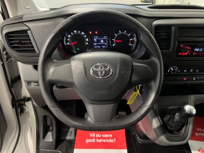Toyota ProAce D 95 Medium Base