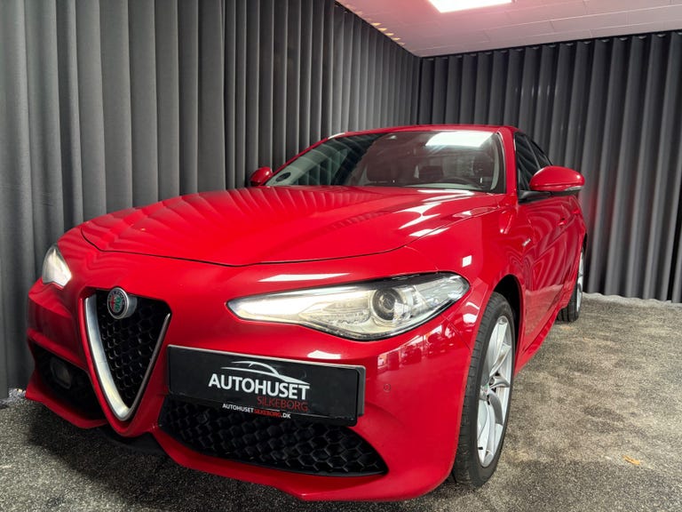 Alfa Romeo Giulia T 280 Veloce aut. Q4