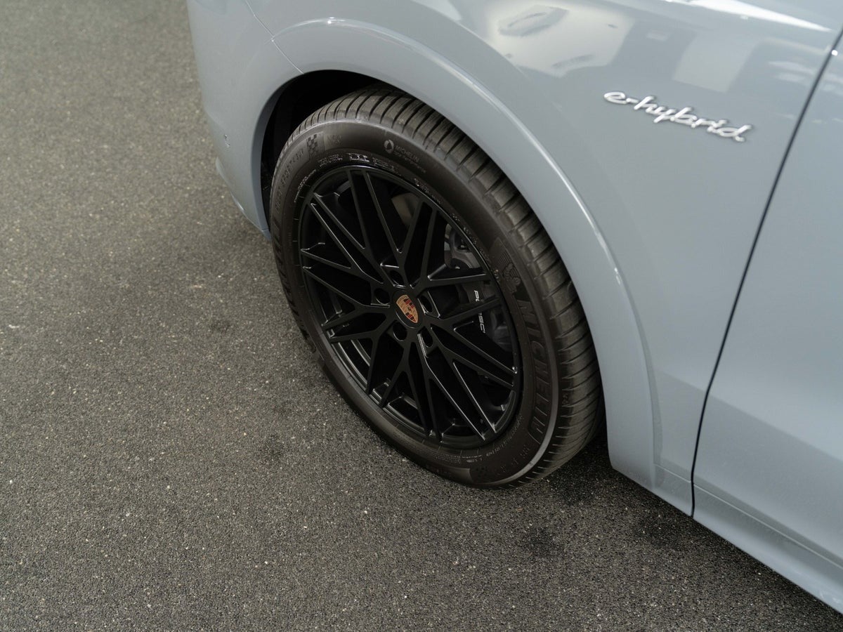 Gallery image 8 of 18