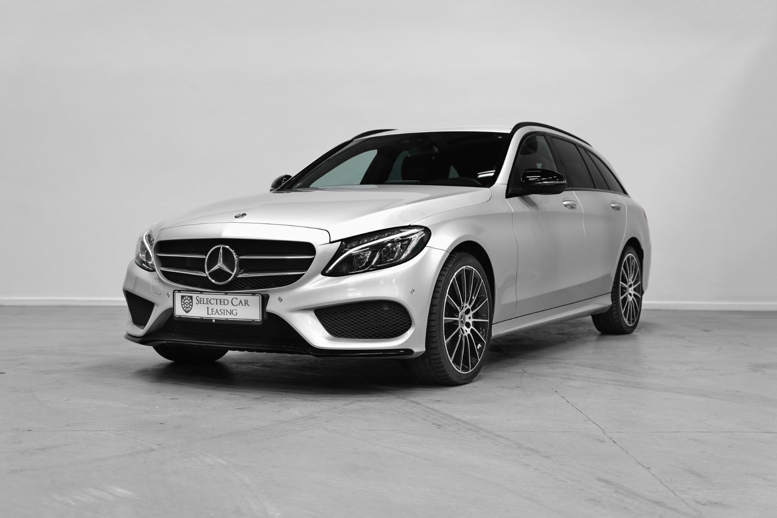 Mercedes C300 2,0 AMG Line stc. aut.