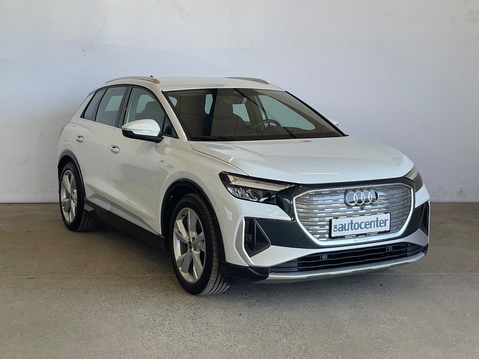 Audi Q4 e-tron S-line quattro