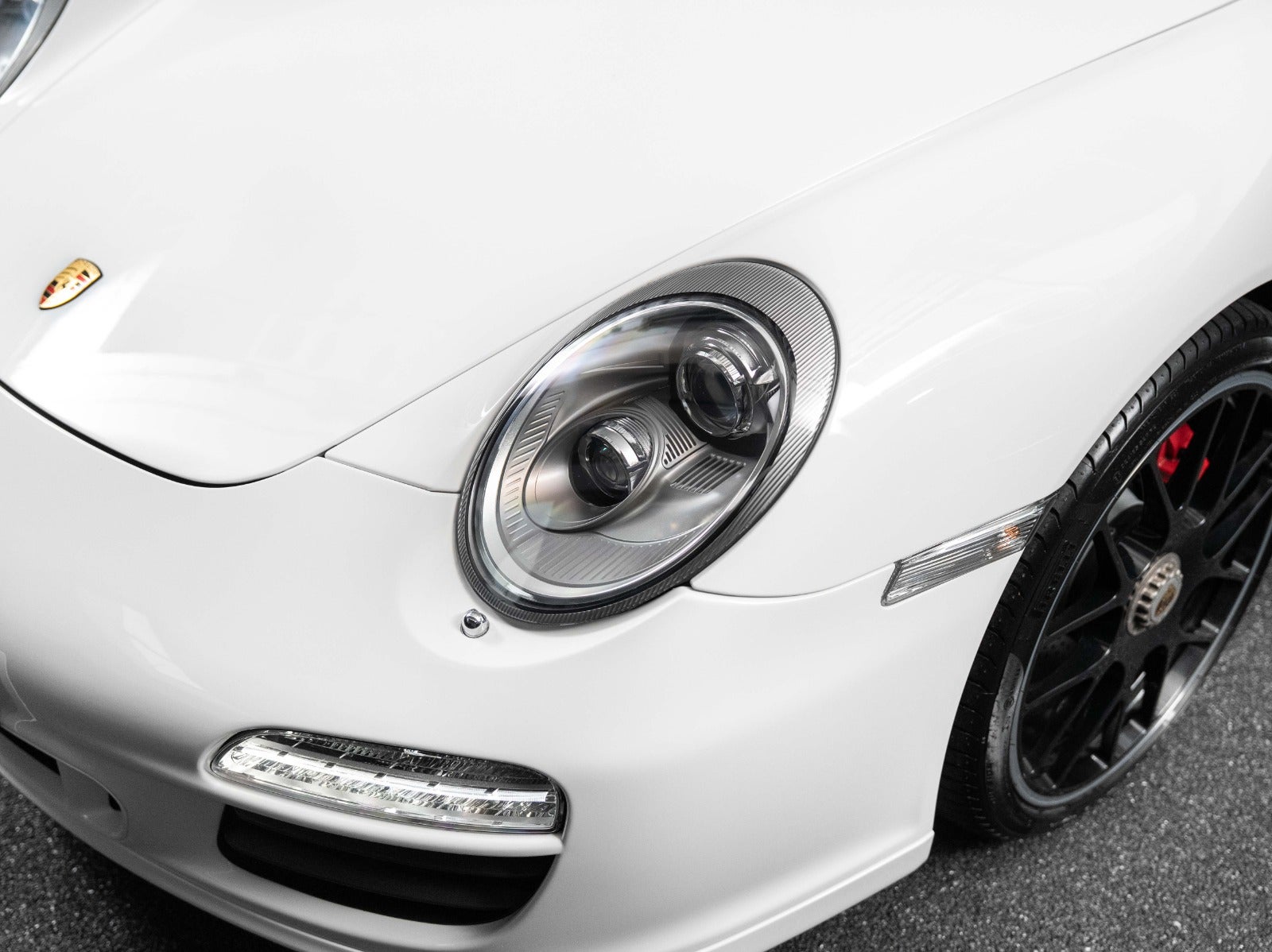 Gallery image 6 of 18