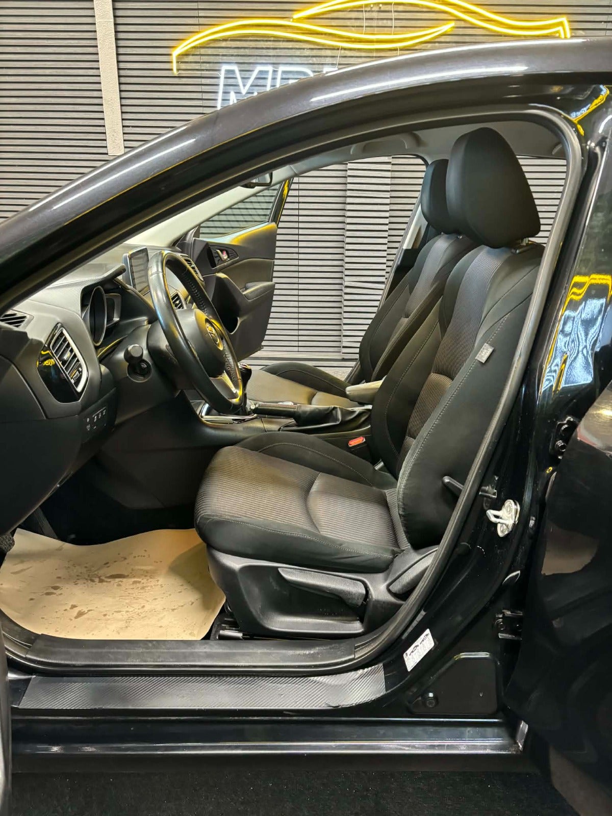 Billede af Mazda 3 1,5 SkyActiv-G 100 Vision