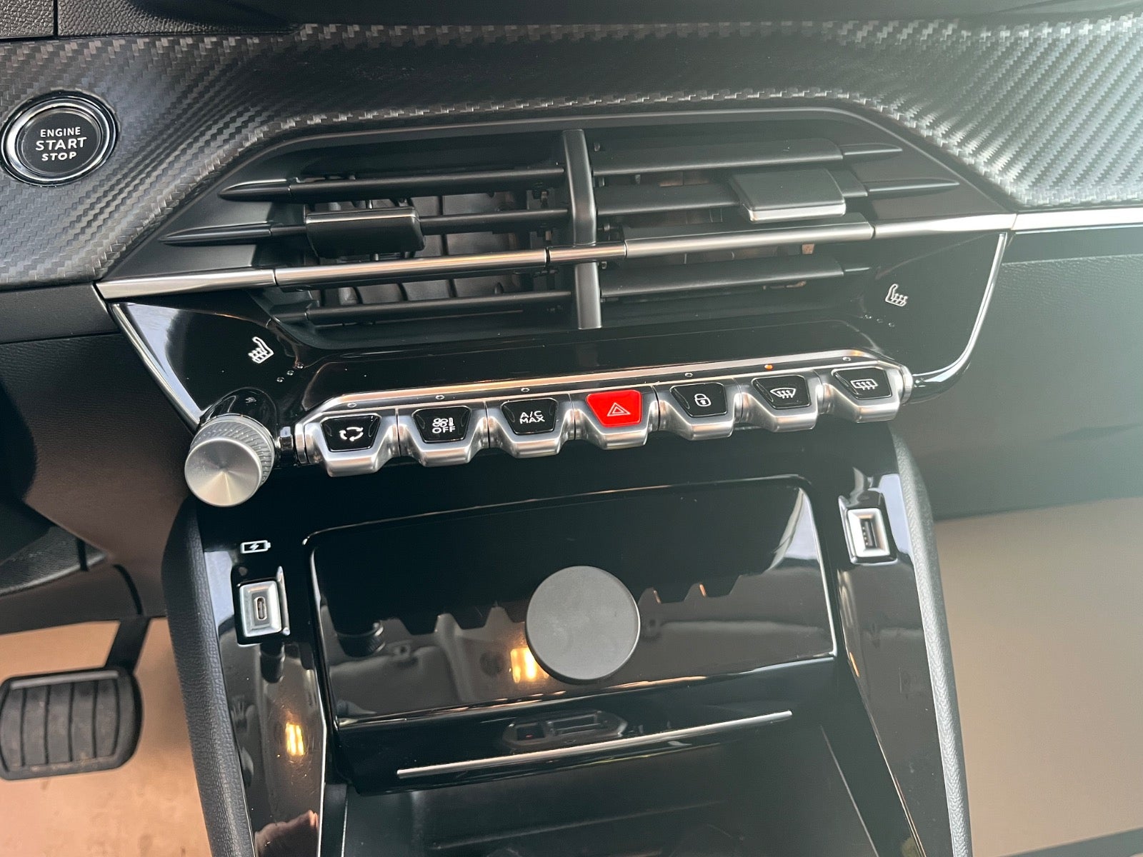 Billede af Peugeot 208 1,2 PureTech 100 Black Selection EAT8