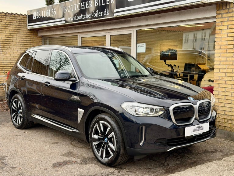 BMW iX3 Charged