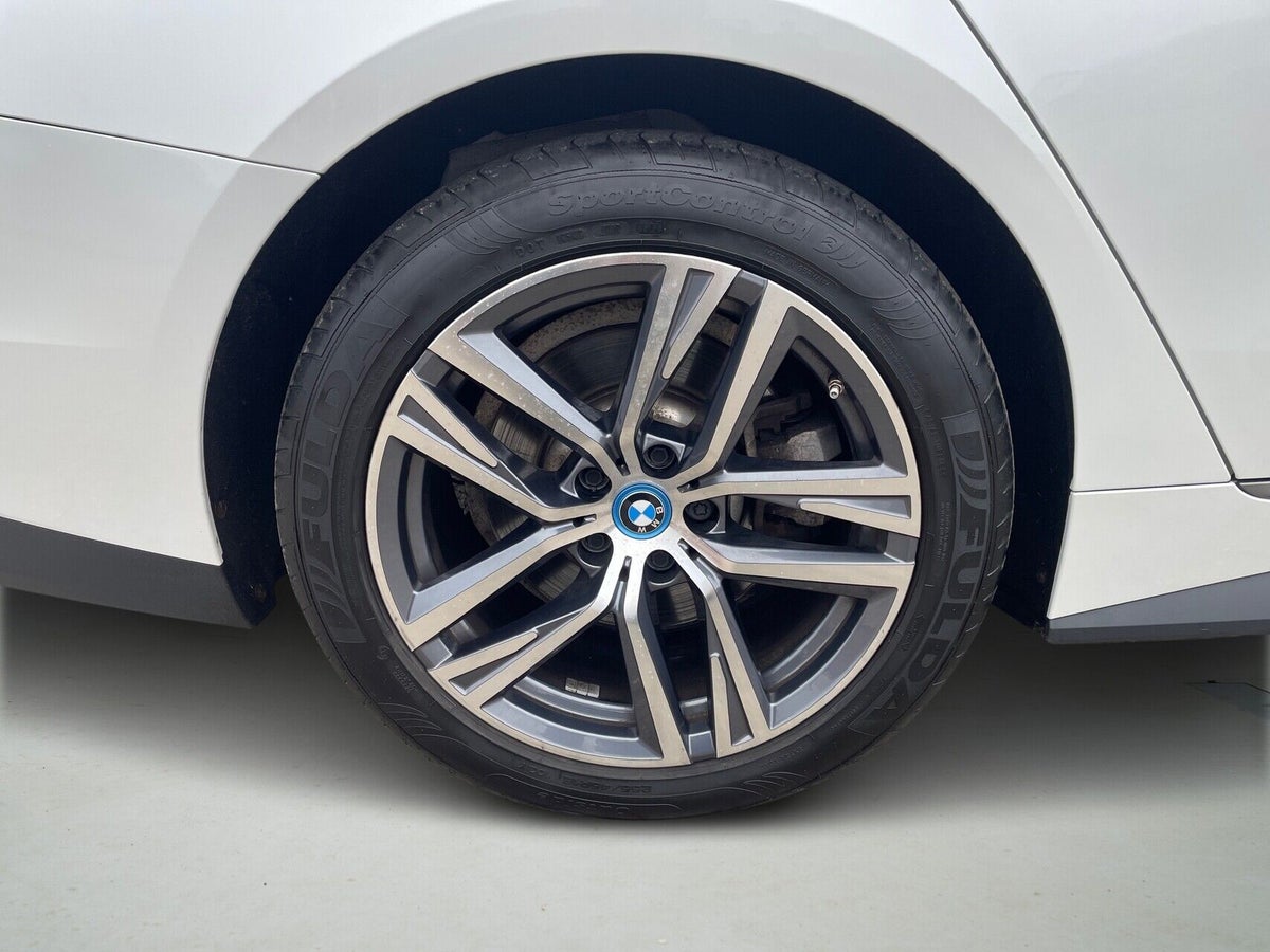 BMW i4 eDrive40 billede 8