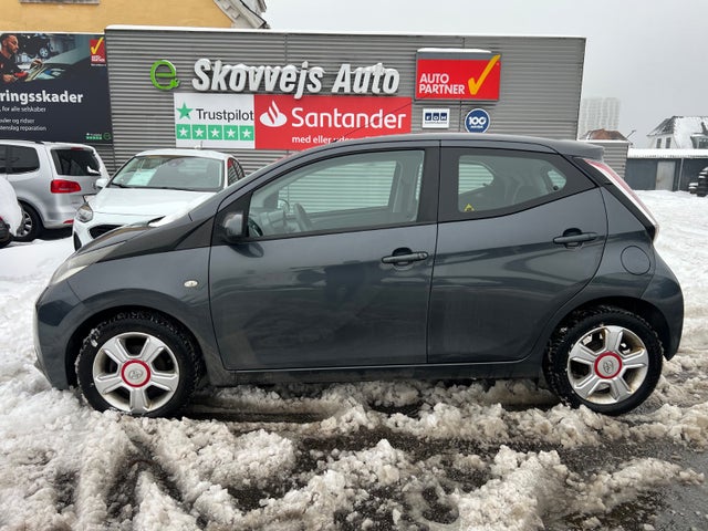 Toyota Aygo 1,0 VVT-i x