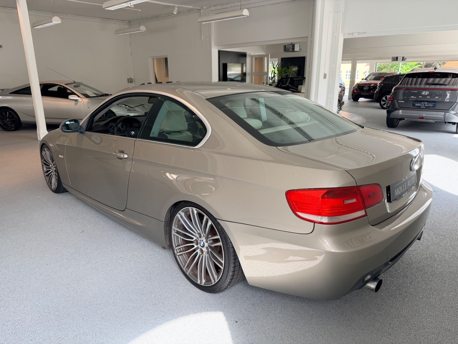 Billede af BMW 335i 3,0 Coupé Steptr.
