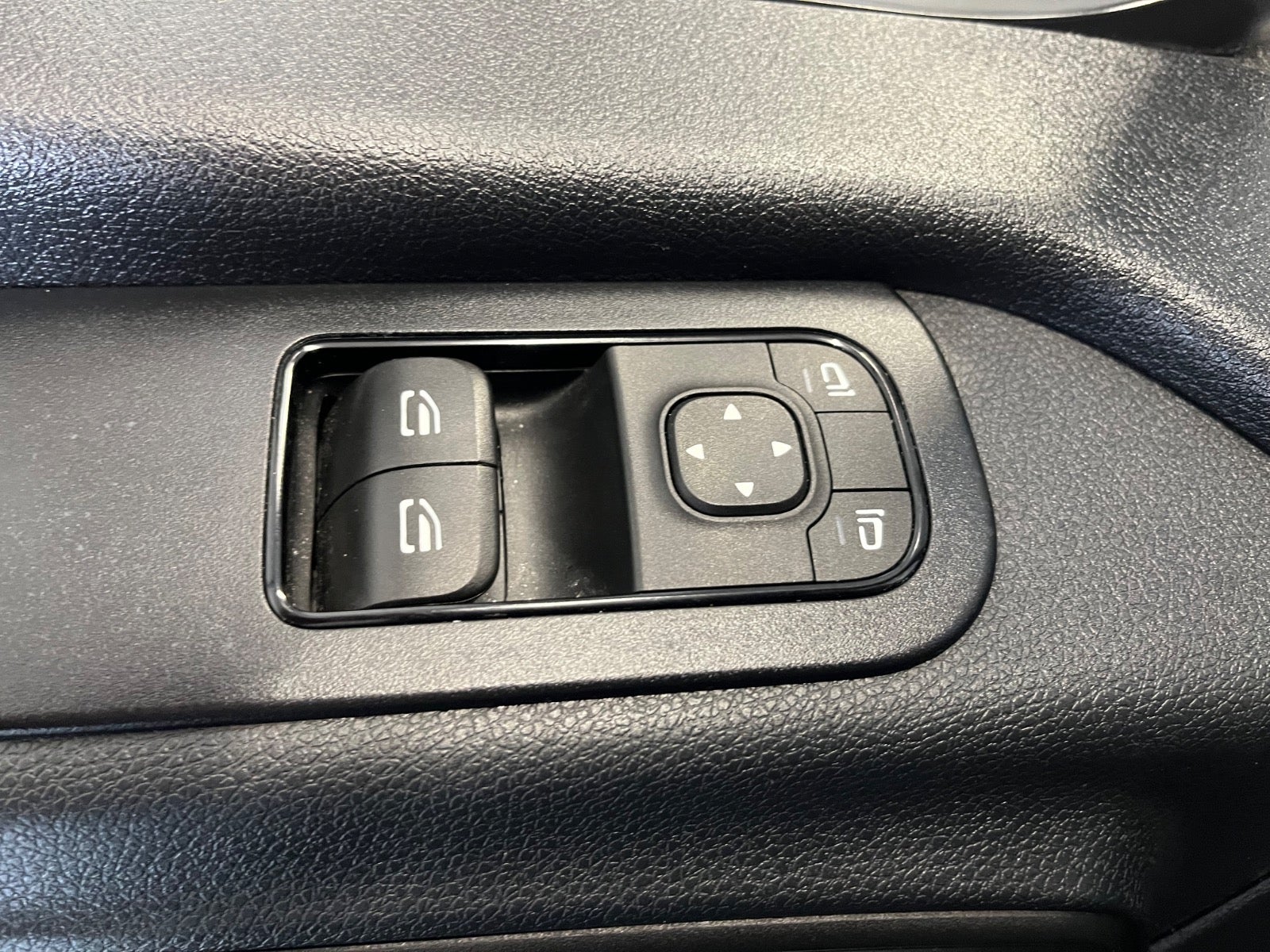 Billede af Mercedes Sprinter 317 2,0 CDi A3 Alukasse m/lift aut. RWD