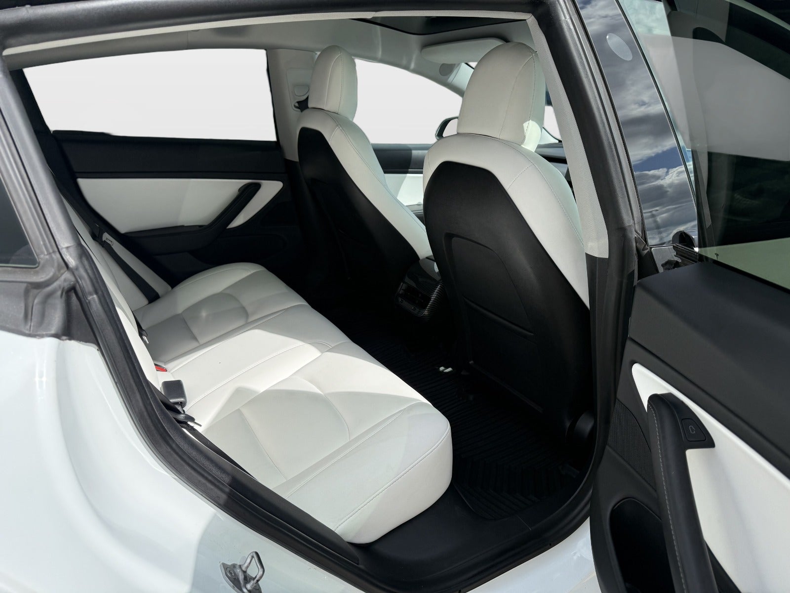 Billede af Tesla Model 3 Long Range AWD