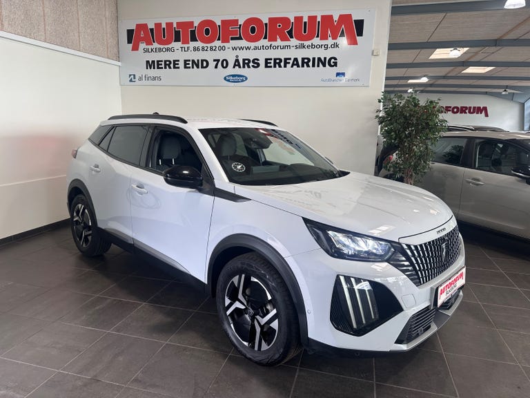 Peugeot 2008 PureTech 130 Allure EAT8