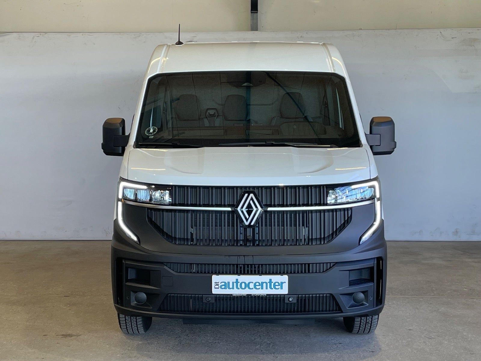 Renault Master V T35 E-Tech L2H2 Kassevogn Tekno