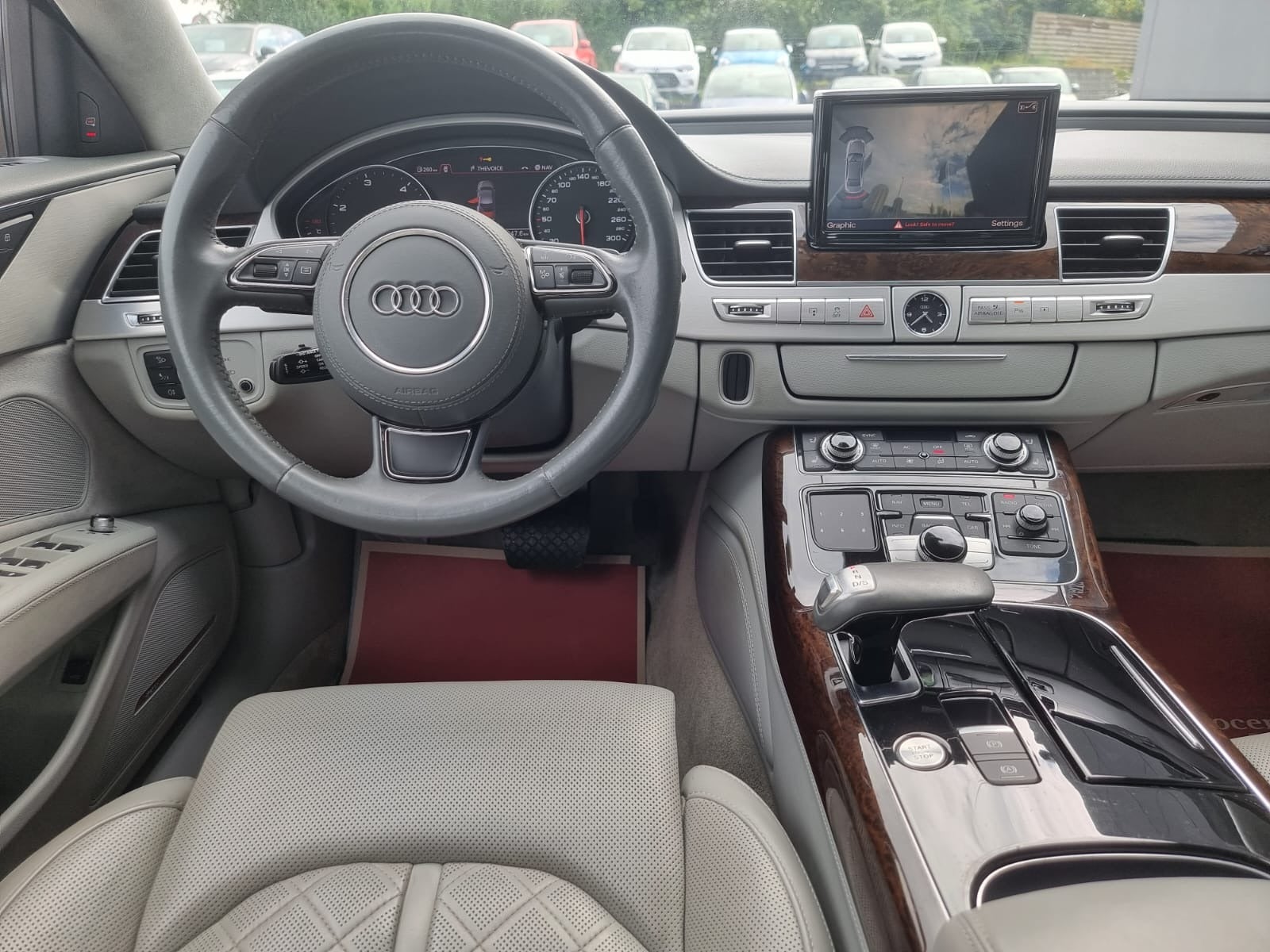 Audi A8 2010