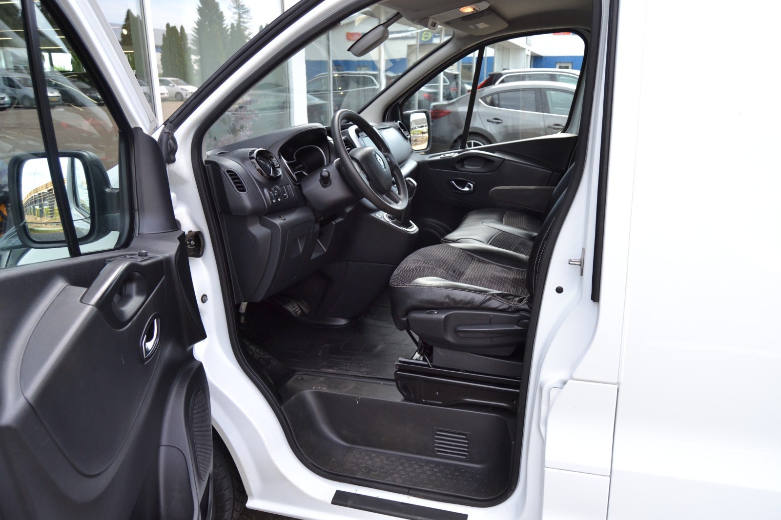 Billede af Renault Trafic T29 2,0 dCi 170 L2H1 EDC