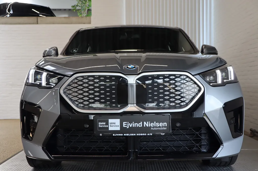BMW iX2 eDrive20 M-Sport