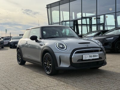 MINI Cooper SE Essential