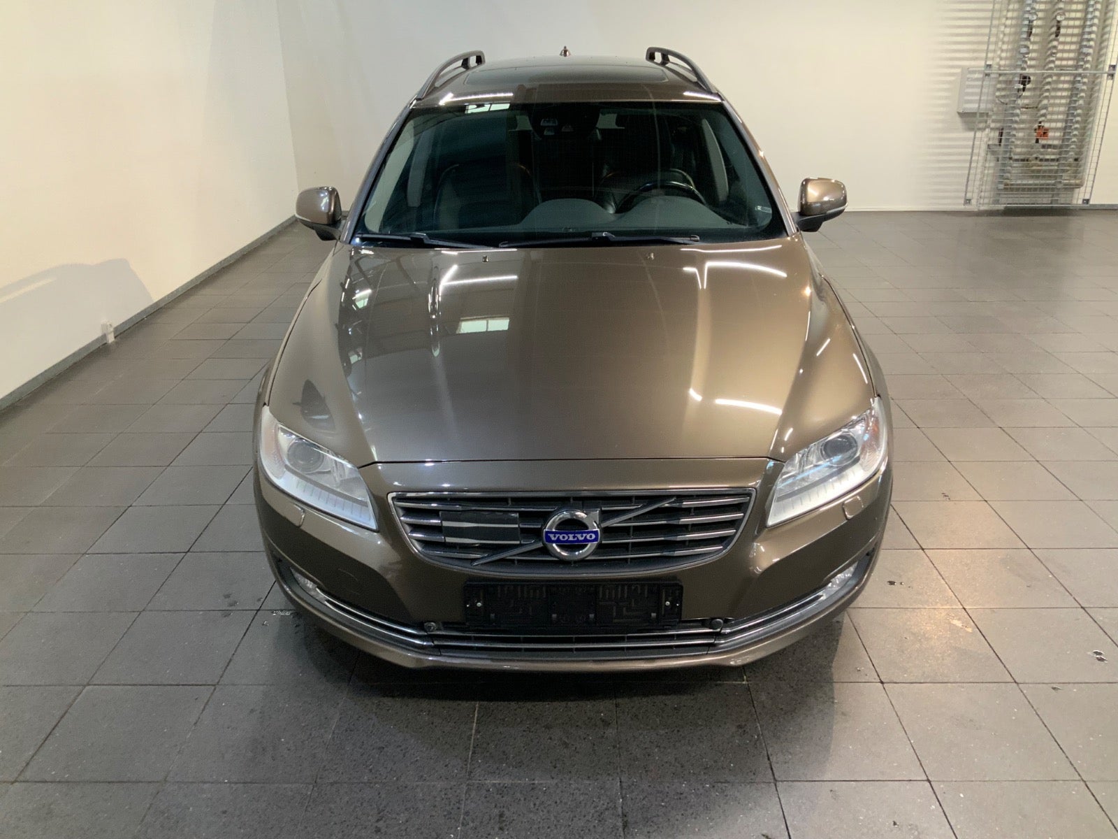 Volvo V70 (2/8)