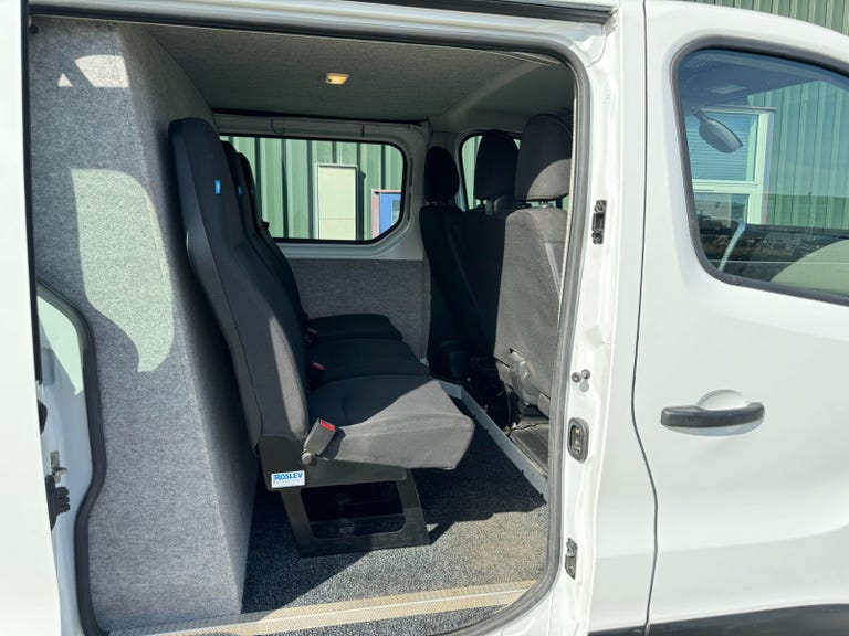 Renault Trafic T29 dCi 120 L2H1 Mandskabsvogn