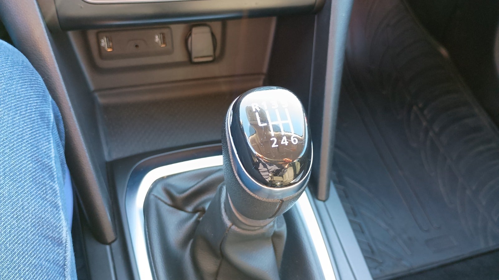 Billede af Renault Megane IV 1,2 TCe 100 Zen Sport Tourer