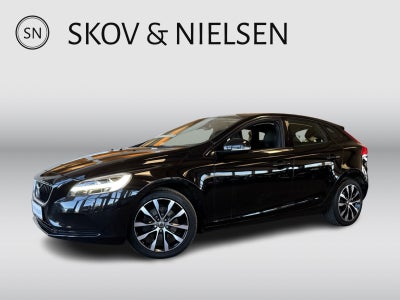 Volvo V40 2,0 D3 150 Momentum 5d