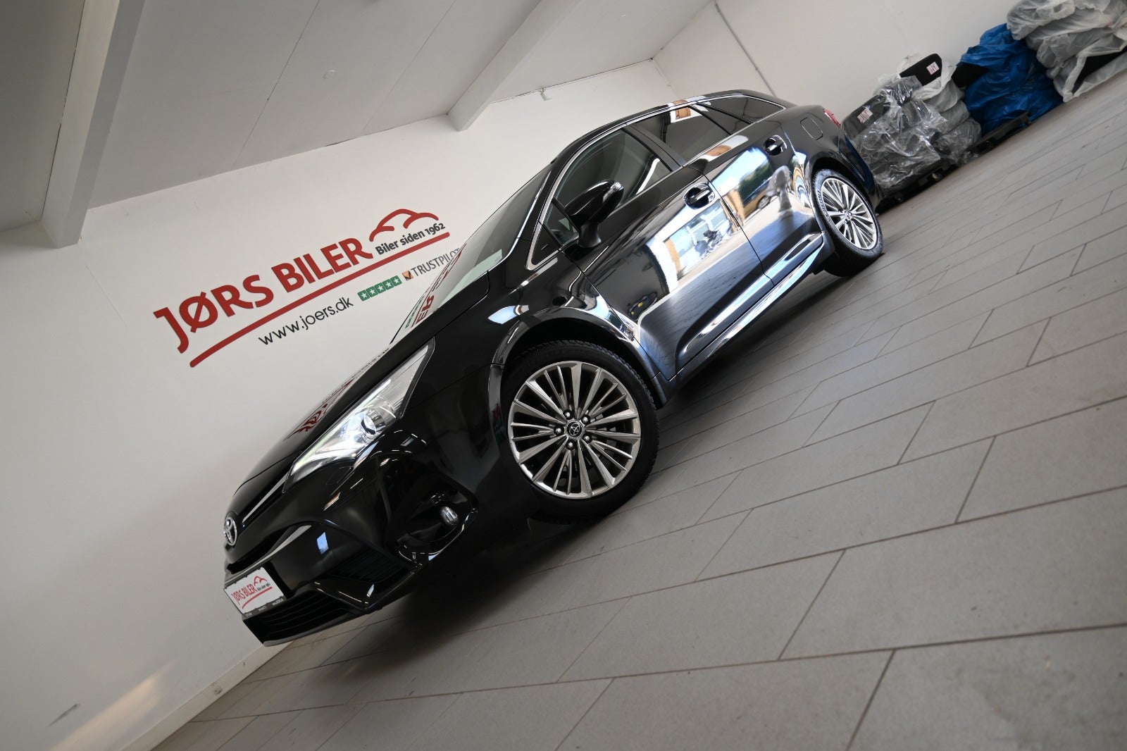 Toyota Avensis VVT-i Spirit Touring Sports