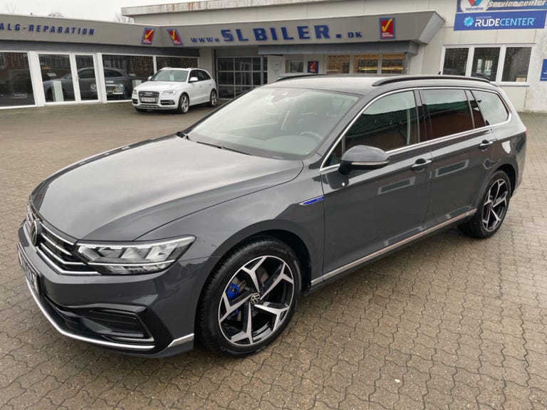 VW Passat GTE Variant DSG