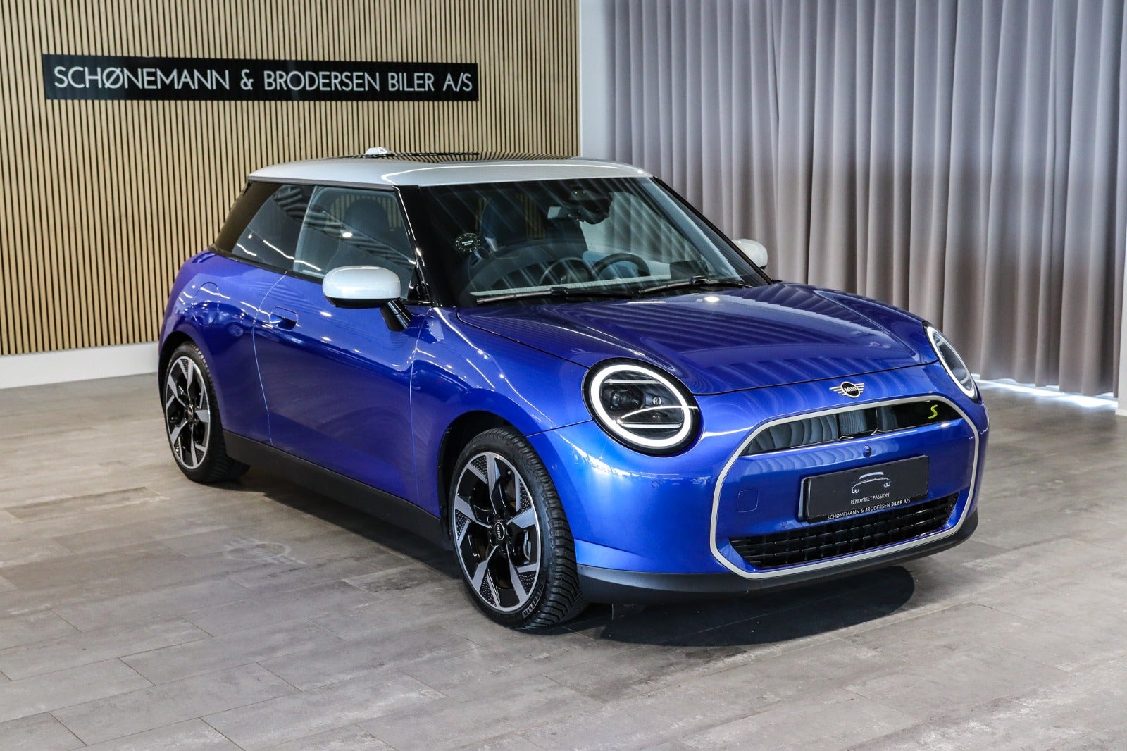 Billede af MINI Cooper SE Favoured Trim XL