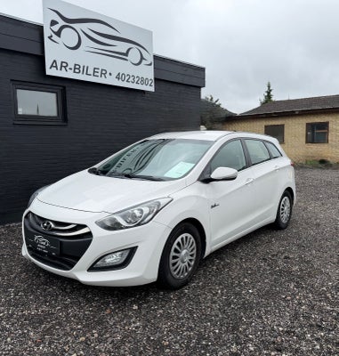 Hyundai i30 1,6 CRDi 110 XTR CW Eco 5d