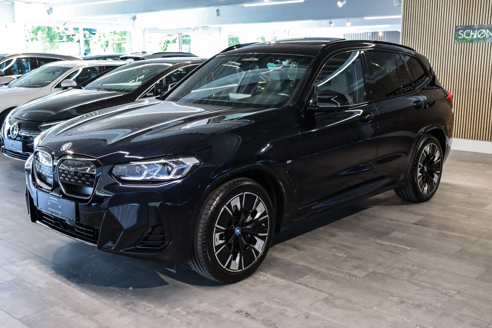 Billede af BMW iX3  Charged Plus M-Sport