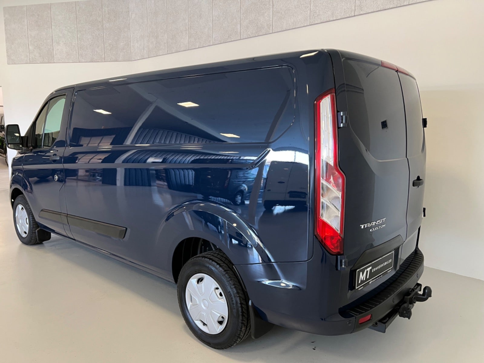 Billede af Ford Transit Custom 300L 2,0 TDCi 130 Trend