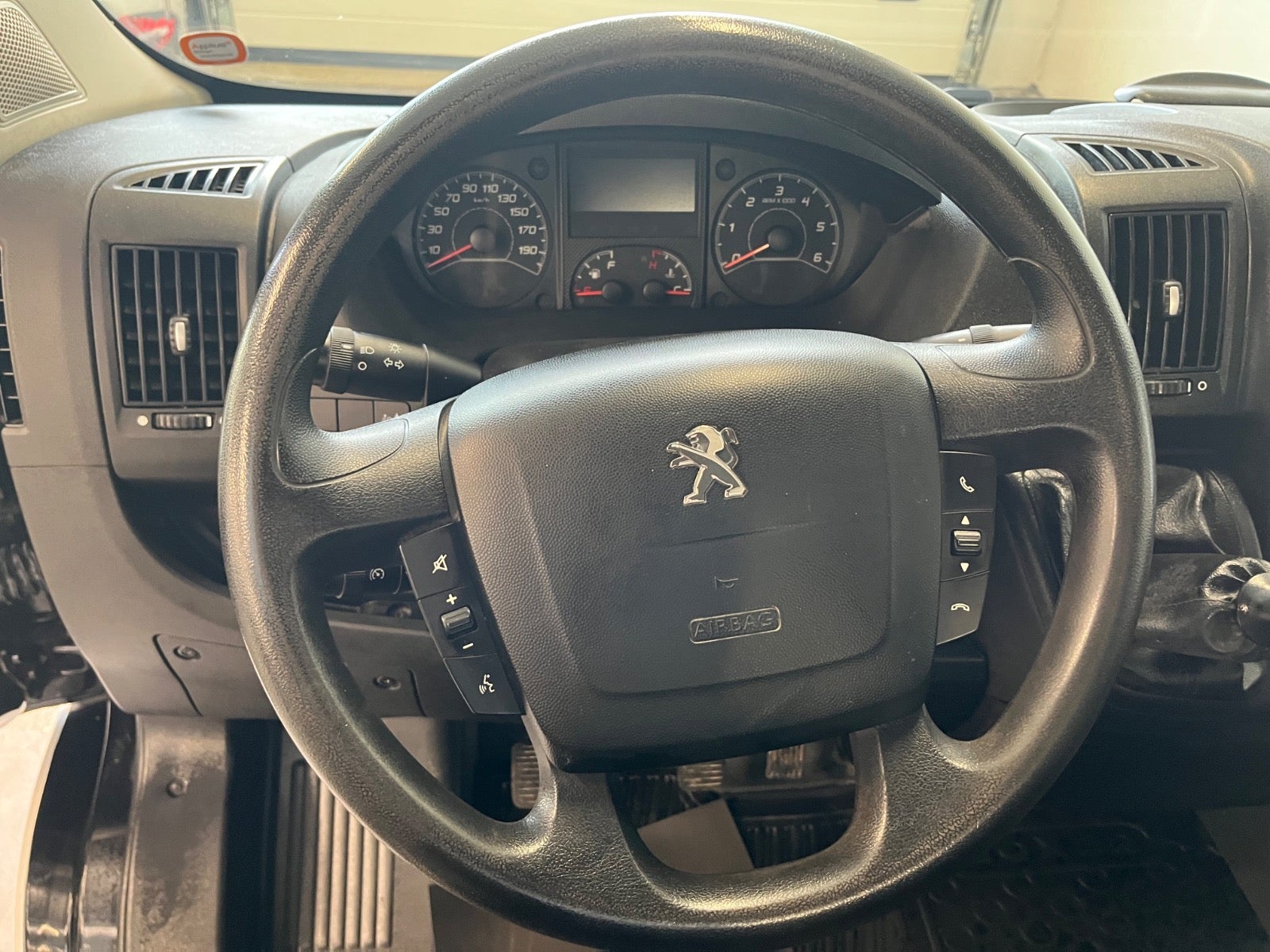 Billede af Peugeot Boxer 335 2,2 HDi 130 Ladvogn L3