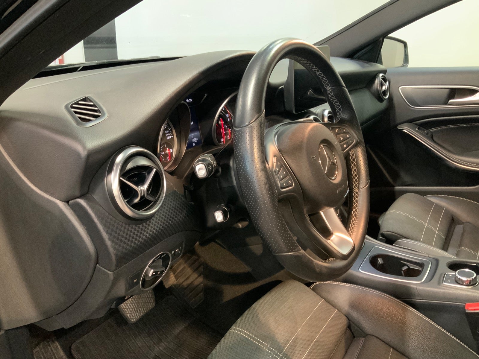 Mercedes-Benz A 200 d