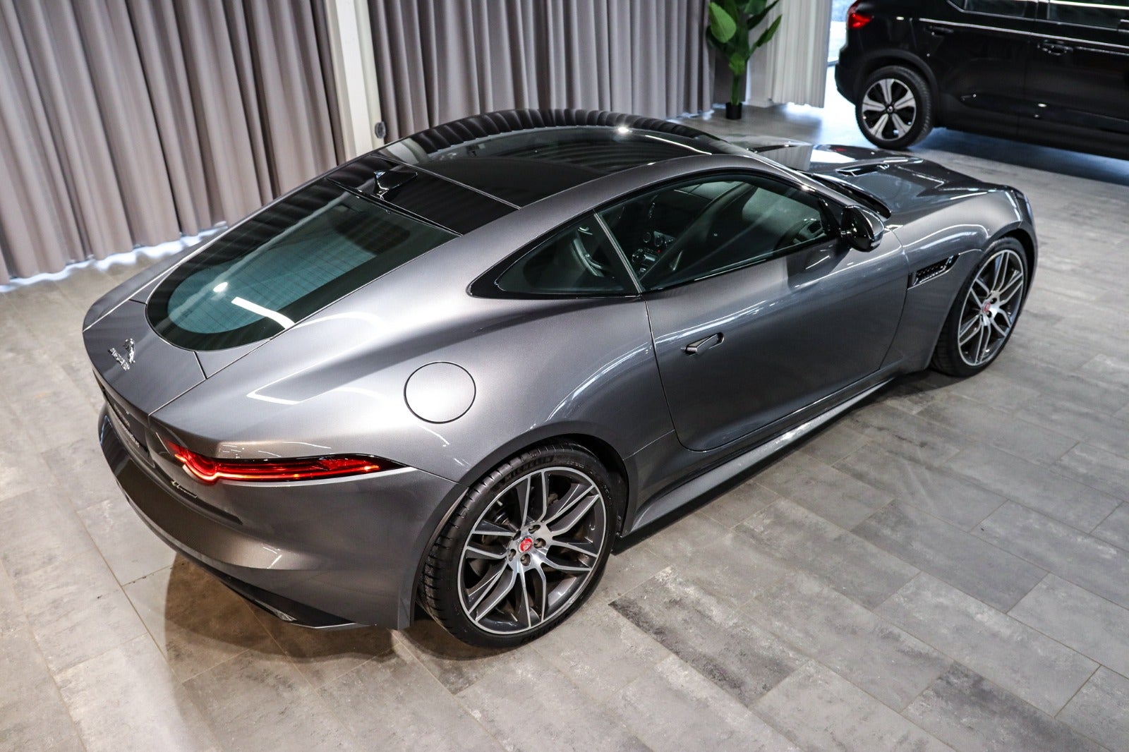 Billede af Jaguar F-Type 3,0 P380 Coupé aut.