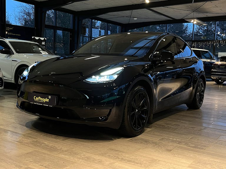 Tesla Model Y RWD