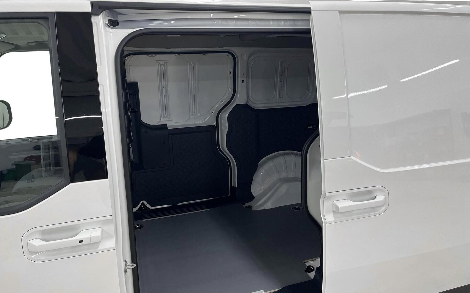 Kia PV5 Long Range Work Pro