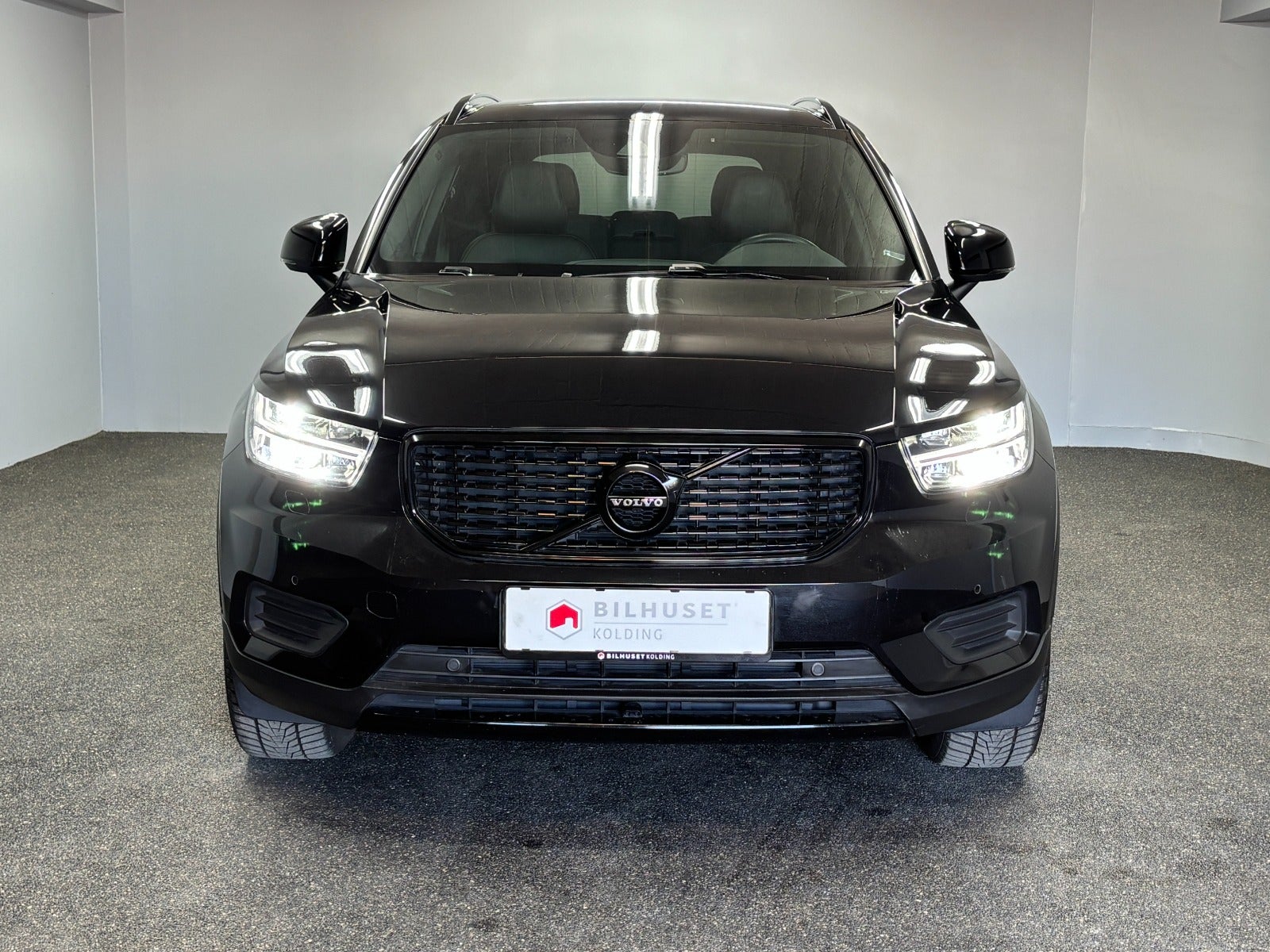 Billede af Volvo XC40 1,5 T4 ReCharge R-Design aut.