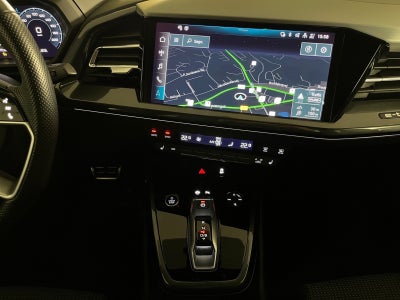 Audi Q4 e-tron 45 quattro Van