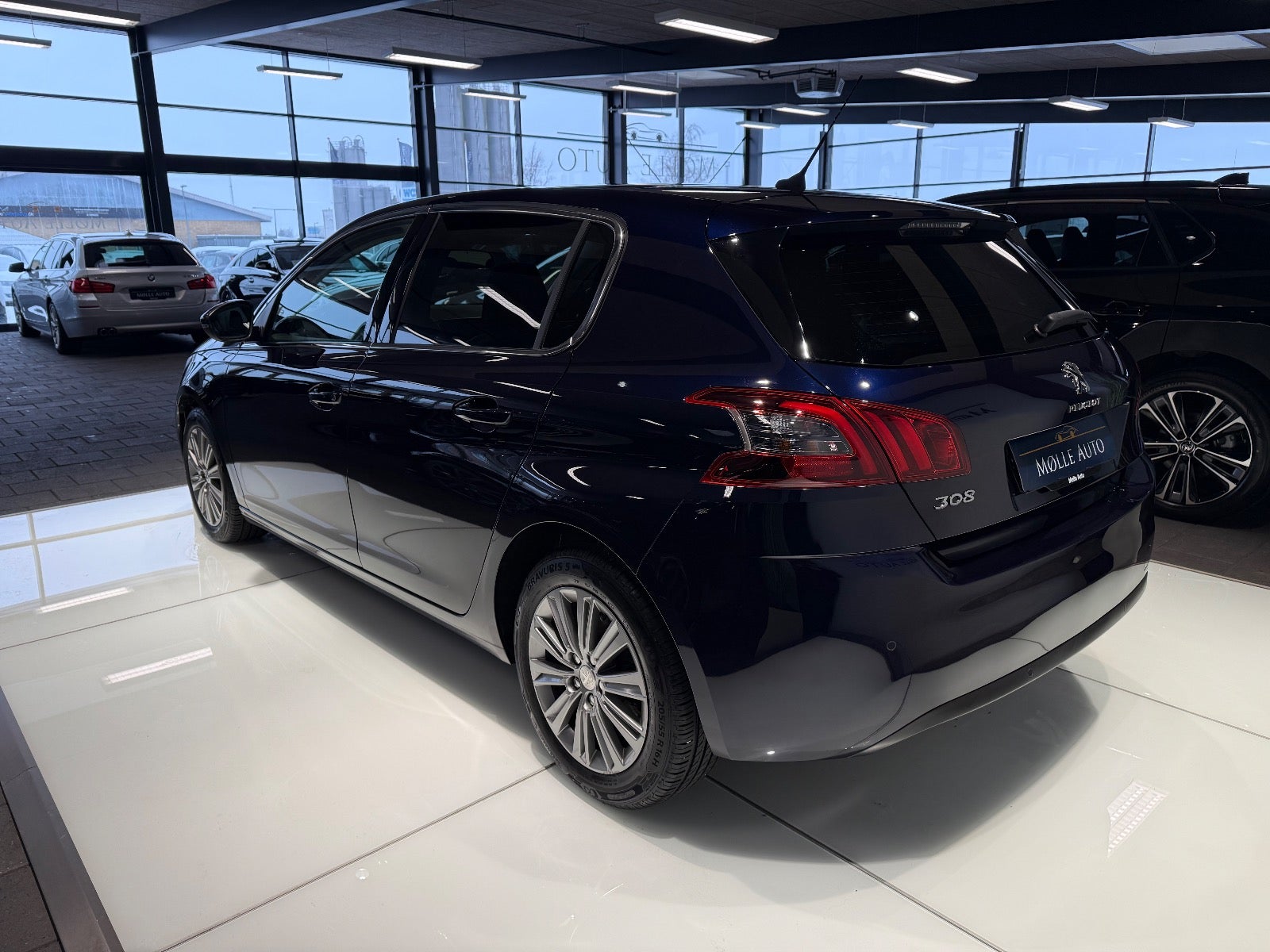 Billede af Peugeot 308 1,5 BlueHDi 130 Velvet EAT6