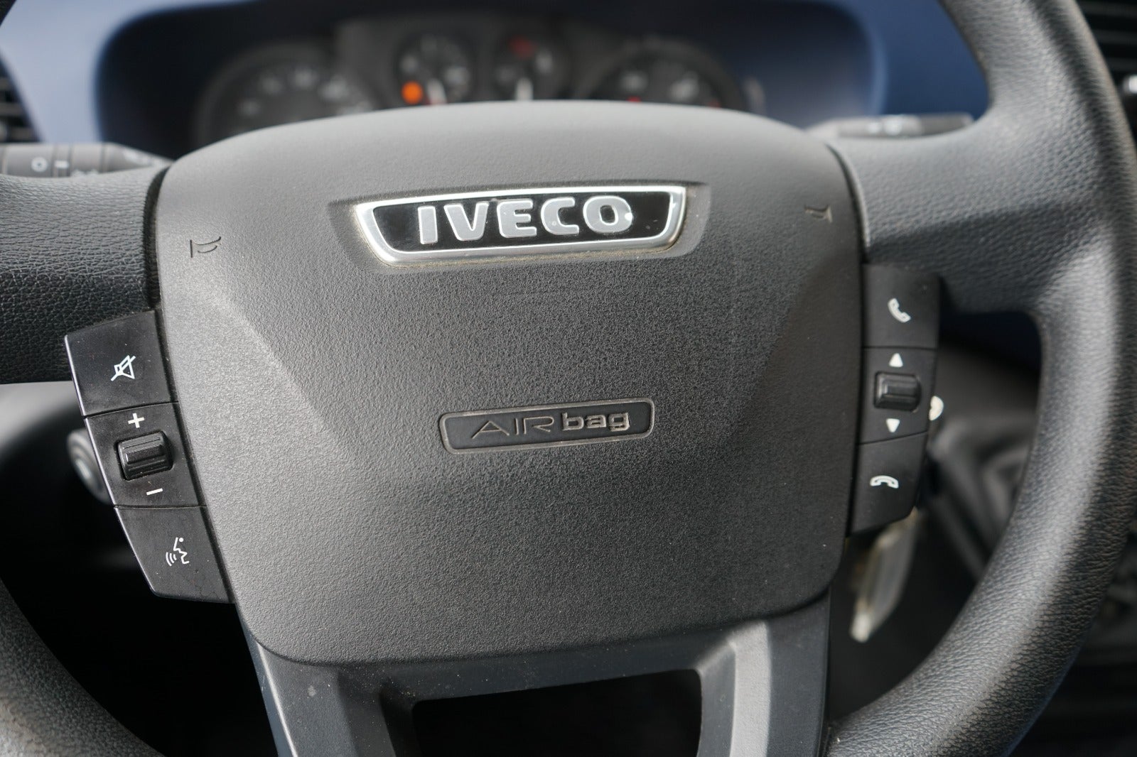 Billede af Iveco Daily 2,3 35S16 Alukasse m/lift AG8