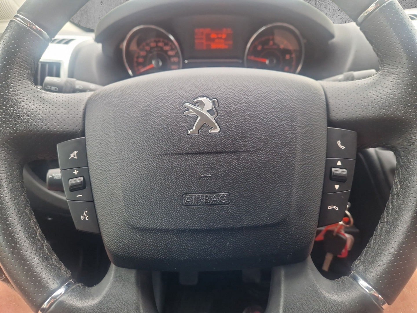 Billede af Peugeot Boxer 333 2,2 BlueHDi 140 L2H2 Premium