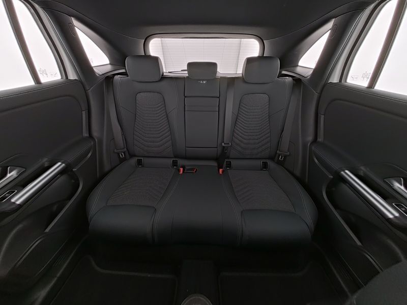 Mercedes EQA300 Progressive 4Matic billede 9