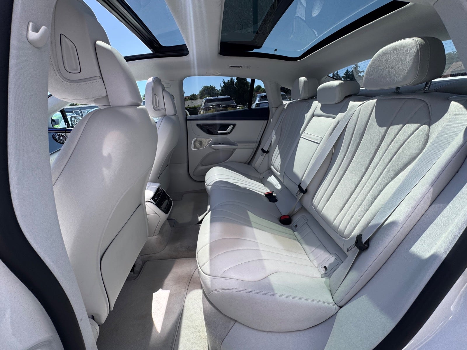 Billede af Mercedes EQE350  4Matic