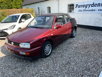 VW Golf III 1,8 Cabriolet 2d