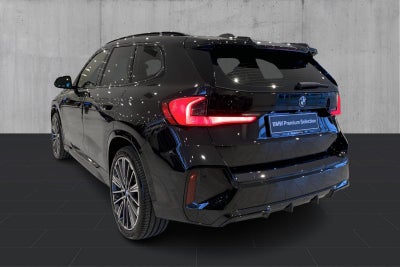 BMW iX1 eDrive20 Fully Charged M-Sport - 2